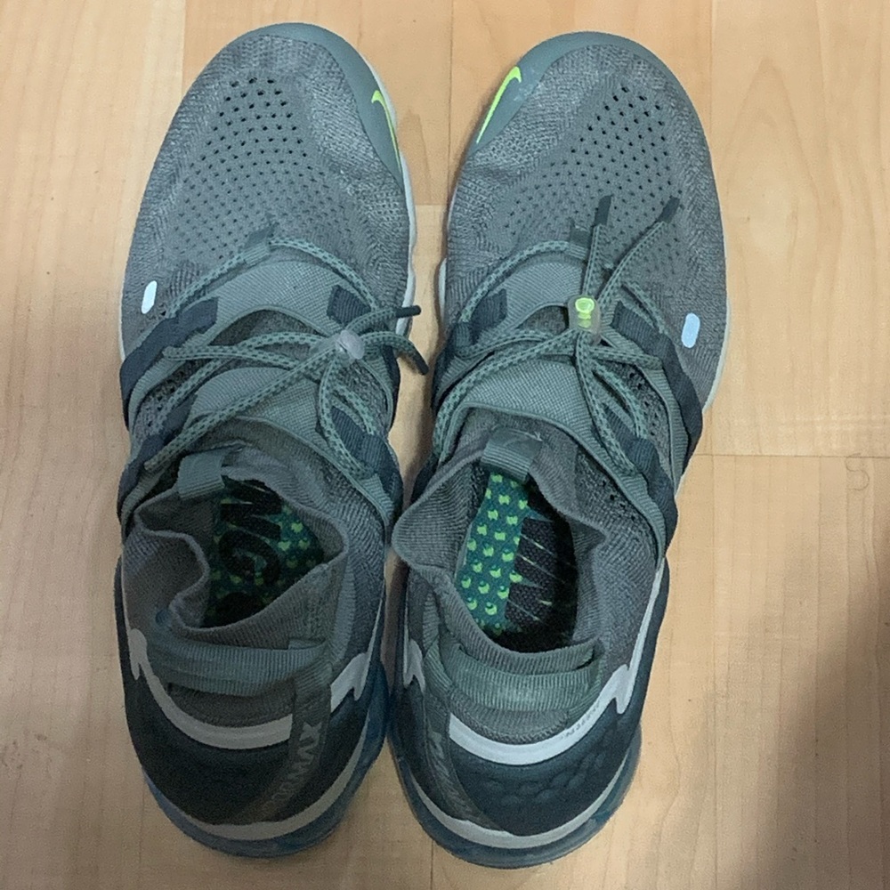 Men’s Nike Sneaker SZ 10.5